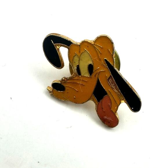 Disney Pluto Head Pin Headshot Made in Taiwan Collectible Metal - Picture 1 of 7